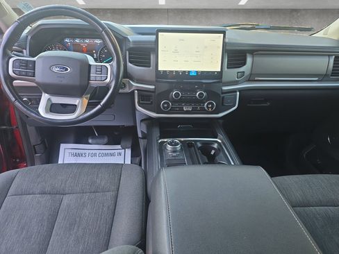 Used 2022 Ford Expedition XLT image 23