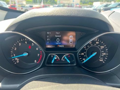 Certified 2018 Ford Escape SE w/ SE Sync 3 Package AWD/4WD image 11