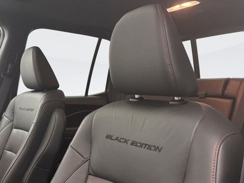 Used 2023 Honda Ridgeline Black Edition image 8