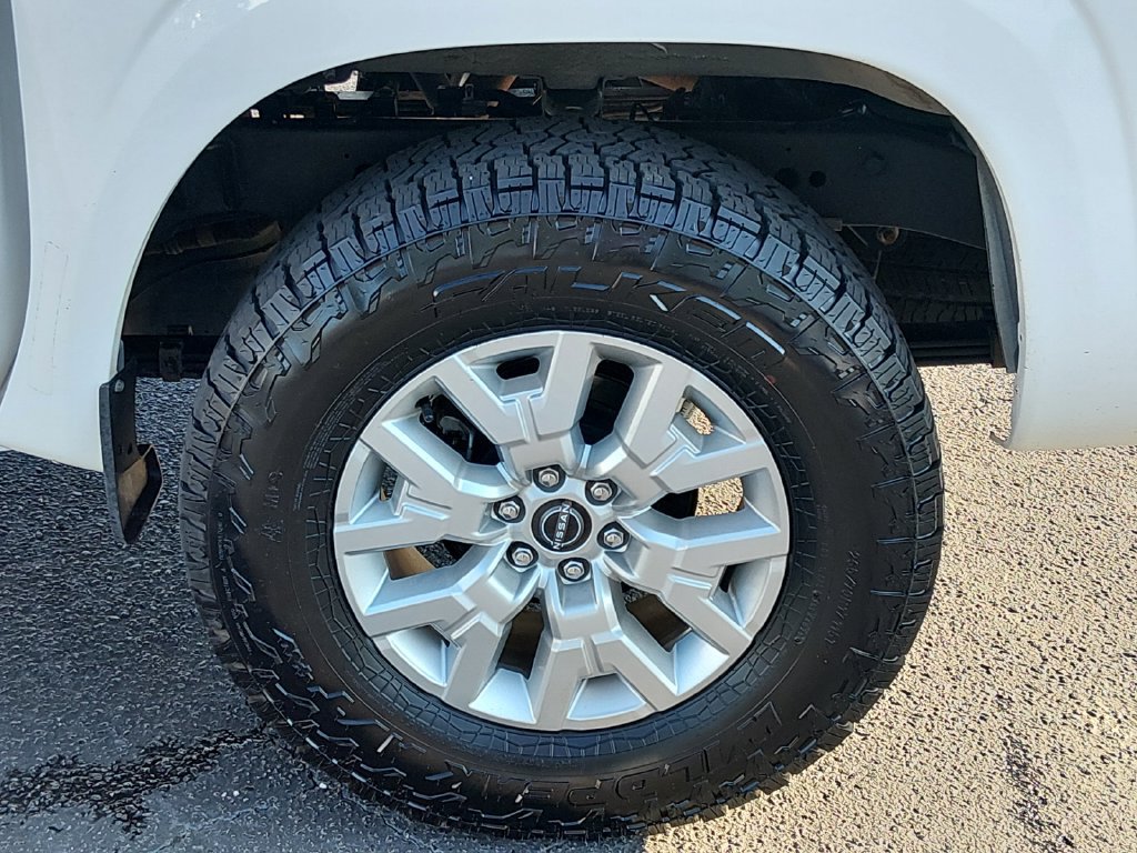 Used 2023 Nissan Frontier SV AWD/4WD image 17