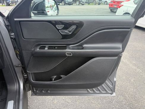 Used 2022 Lincoln Aviator 2WD image 26