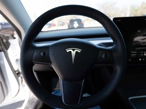 Used 2022 Tesla Model 3 Long Range image 11