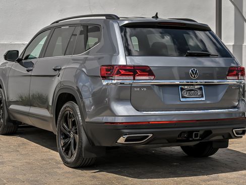 Used 2023 Volkswagen Atlas SE w/ Panoramic Sunroof Package AWD/4WD image 12