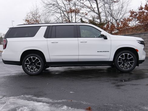 Certified 2023 Chevrolet Suburban RST w/ Luxury Package image 11