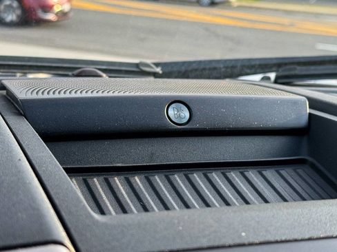 Used 2018 Ford F150 Platinum w/ Equipment Group 701A Luxury image 31