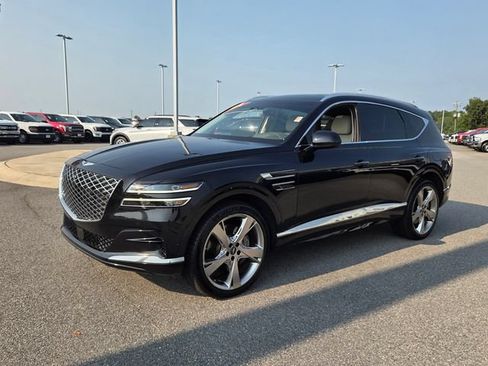 Used 2024 Genesis GV80 2.5T w/ Prestige Package AWD/4WD image 3