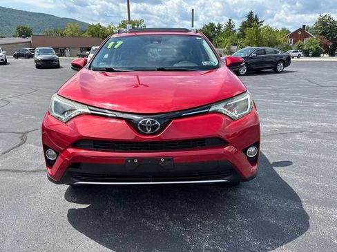 Used 2017 Toyota RAV4 XLE AWD/4WD image 1