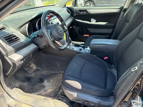 Used 2019 Subaru Legacy 2.5i Premium AWD/4WD image 8