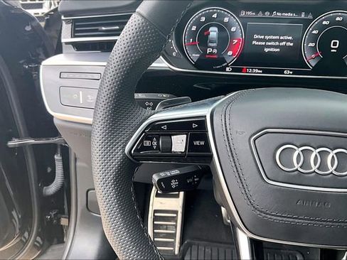 Used 2024 Audi S8 w/ S8 Comfort Plus Package AWD/4WD image 20