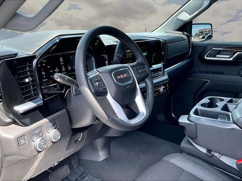 Used 2024 GMC Sierra 1500 Elevation AWD/4WD image 17
