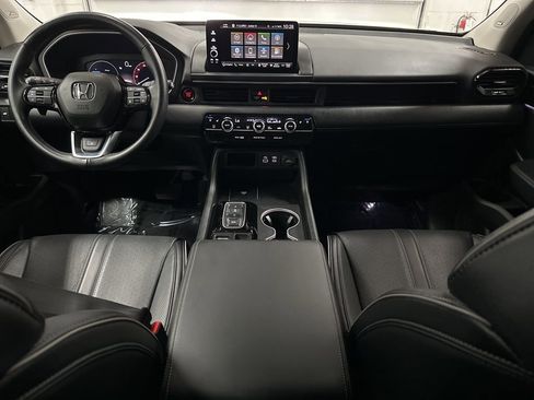 Used 2024 Honda Pilot Elite image 22
