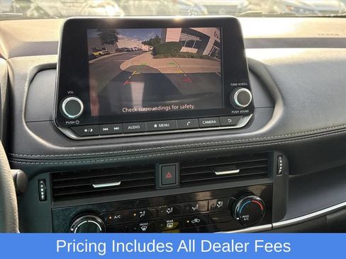 Used 2022 Nissan Rogue S AWD/4WD image 11