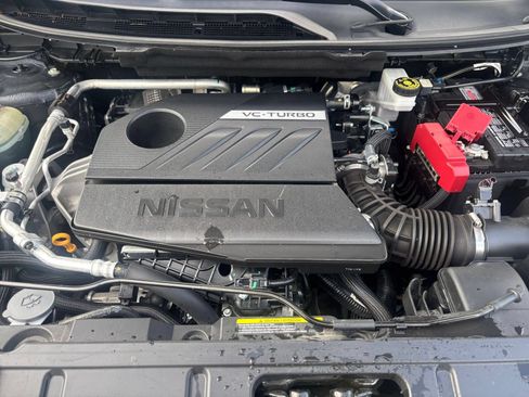 Used 2025 Nissan Rogue SV AWD/4WD image 32