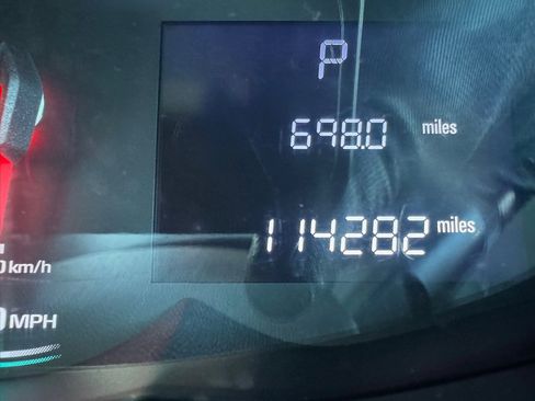 Used 2020 Chevrolet Spark LT image 37