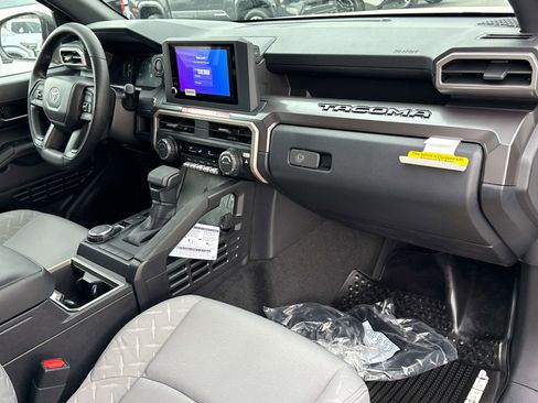 New 2026 Toyota Tacoma SR5 image 17