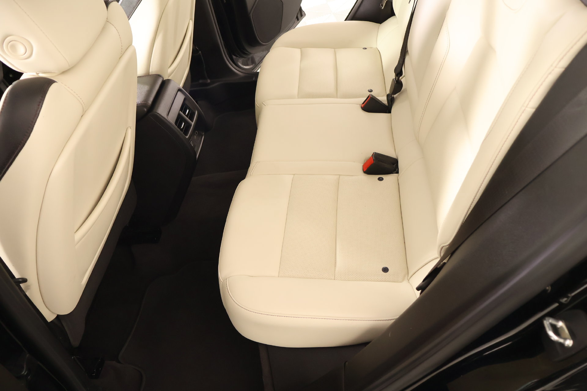 Used 2023 Cadillac XT4 Sport FWD image 12