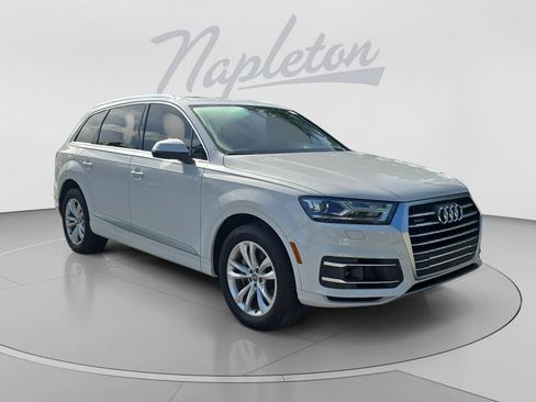Used 2018 Audi Q7 3.0T Premium Plus w/ Premium Plus Package AWD/4WD image 8