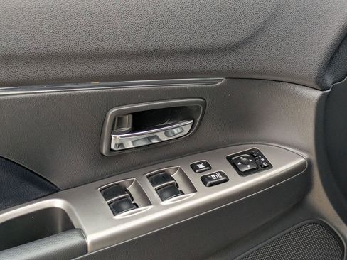 Used 2025 Mitsubishi Outlander Sport SE AWD/4WD image 13
