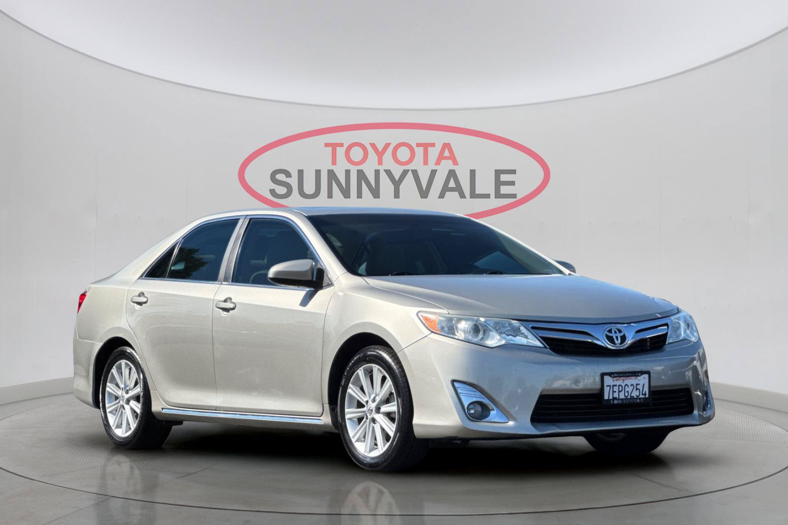 Used 2014 Toyota Camry XLE FWD image 10