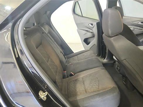 Used 2018 Chevrolet Equinox LT FWD image 38