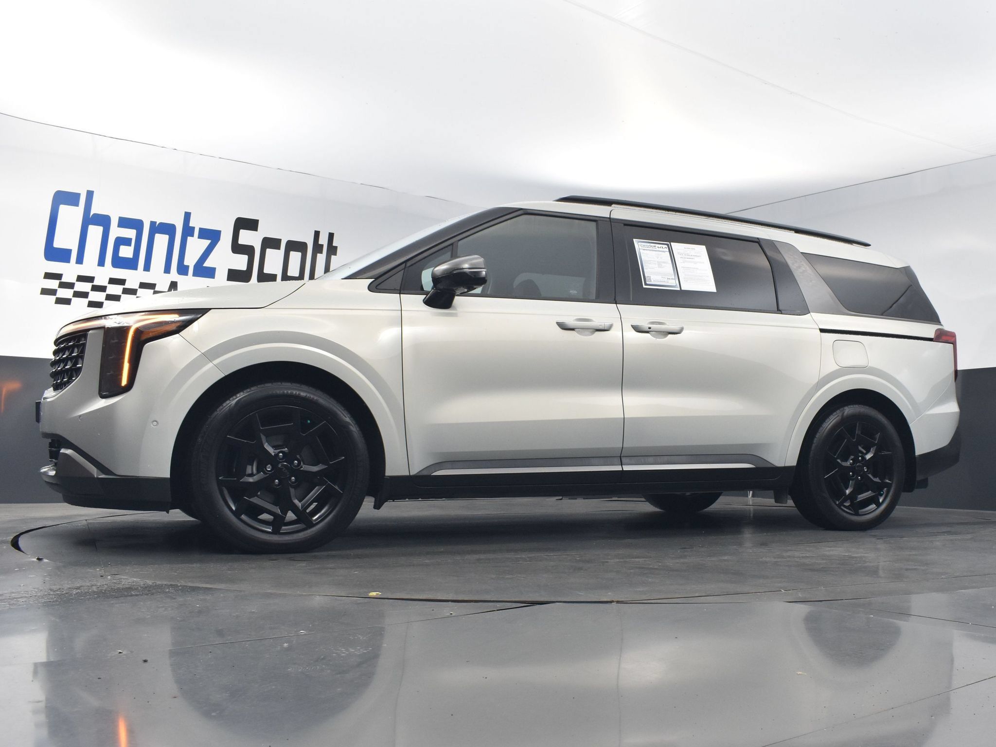 Used 2025 Kia Carnival SX Prestige FWD image 18