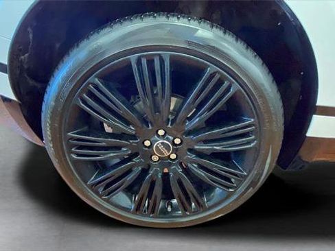 Used 2021 Land Rover Range Rover Velar R-Dynamic HSE image 33