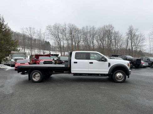 Used 2022 Ford F450 XLT image 2