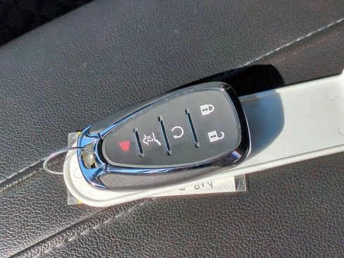 Used 2020 Chevrolet Blazer LT image 33