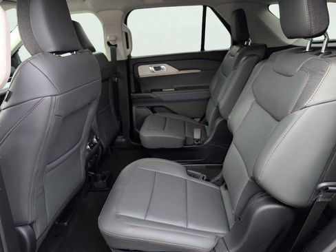 New 2026 Ford Explorer Active RWD image 23
