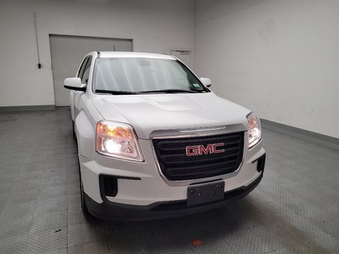 Used 2017 GMC Terrain SLE FWD image 14