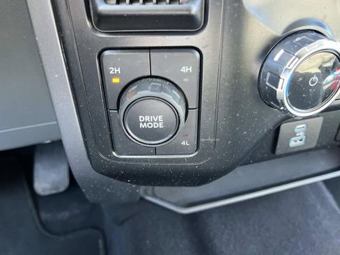 Used 2024 Ford F150 XLT AWD/4WD image 36