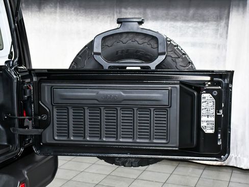 Used 2023 Jeep Wrangler Unlimited Rubicon 4xe w/ Cold Weather Group image 58