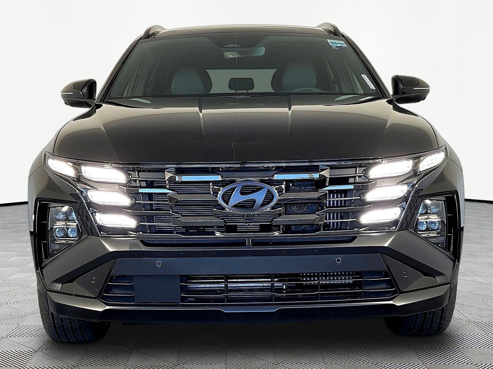 New 2026 Hyundai Tucson Limited AWD/4WD image 2
