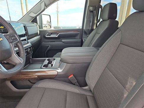 New 2026 Chevrolet Silverado 2500 LT w/ Convenience Package image 15
