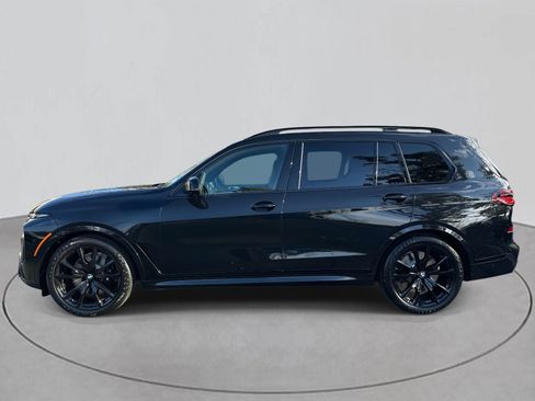New 2026 BMW X7 M60i image 2