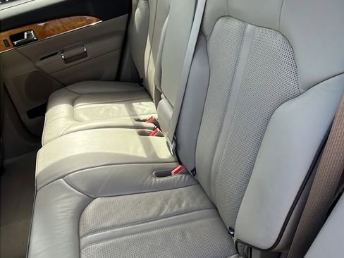 Used 2013 Lincoln MKX AWD image 11