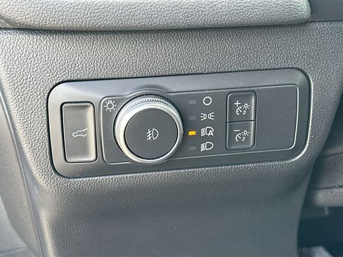 Certified 2022 Ford Escape SEL image 10