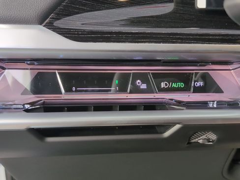 New 2026 BMW 740i image 16