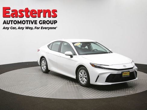Used 2025 Toyota Camry LE FWD image 50