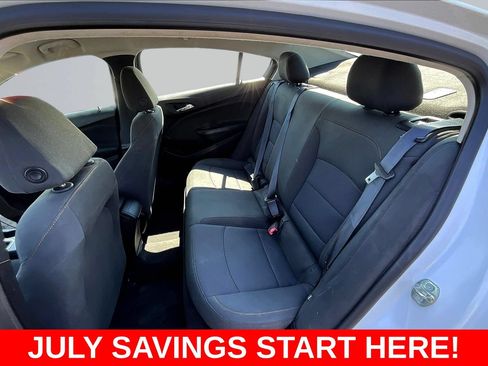 Used 2018 Chevrolet Cruze LS FWD image 25