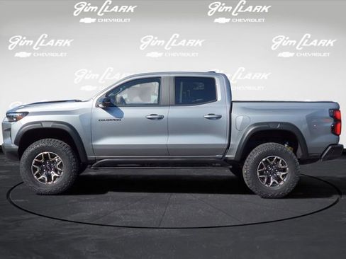 New 2026 Chevrolet Colorado ZR2 w/ Technology Package AWD/4WD image 29