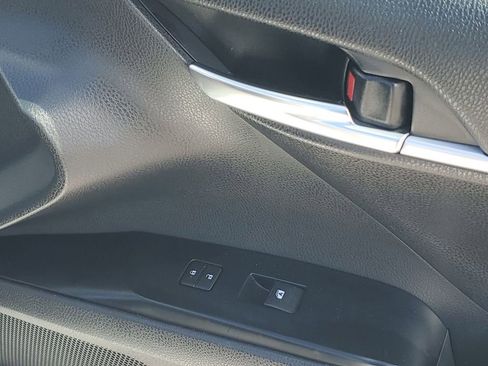 Used 2019 Toyota Camry SE image 48