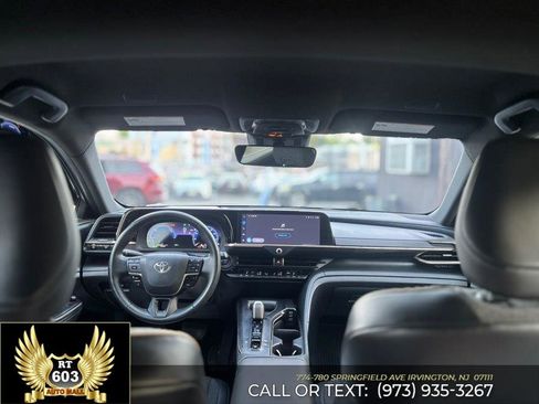 Used 2023 Toyota Crown AWD/4WD image 7