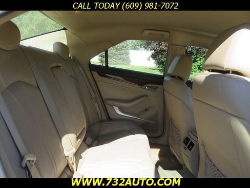 Used 2010 Cadillac CTS Luxury RWD image 17