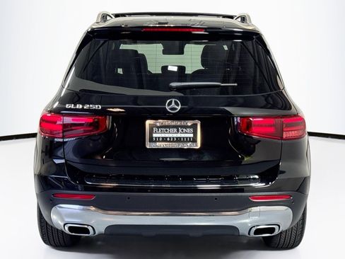 Certified 2025 Mercedes-Benz GLB 250 image 6