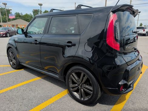 Used 2016 Kia Soul + w/ Tarmac Special Edition FWD image 5
