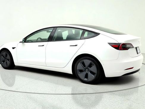 Used 2021 Tesla Model 3 Standard Range Plus RWD image 7