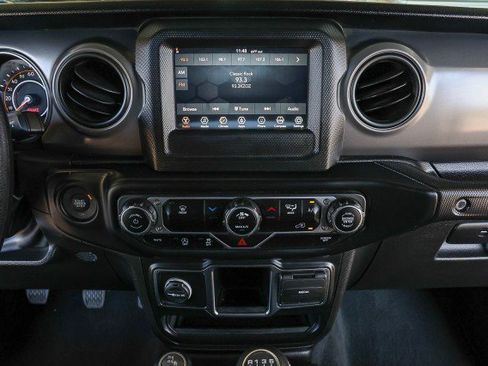Used 2022 Jeep Wrangler Unlimited Sport AWD/4WD image 13