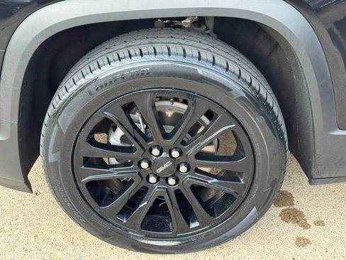 Certified 2023 GMC Acadia SLT w/ Elevation Edition AWD/4WD image 20