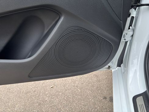 Used 2023 Genesis G70 2.0T image 27